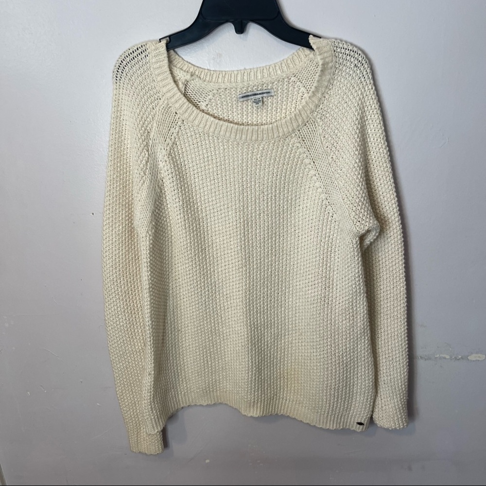 American Eagle Women’s sweater